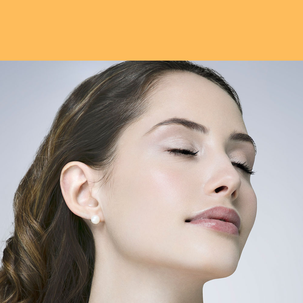 Definisse Peel<br> <span style="font-weight:100">Skin Resurfacing<span>