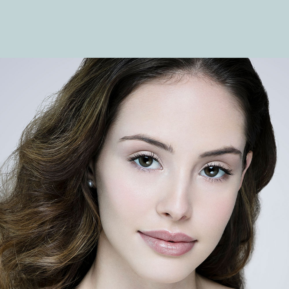 Definisse Fillers<br> <span style="font-weight:100">Facial Volume Restoration<span>